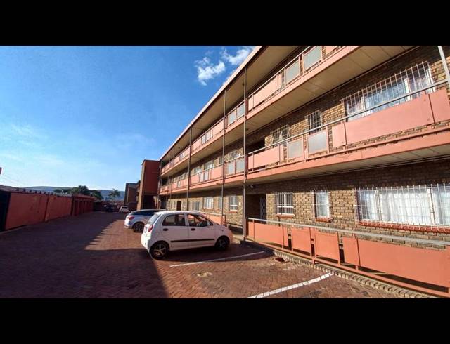 2 BEDROOM APARTMENT FOR SALE IN PRETORIA GARDENS